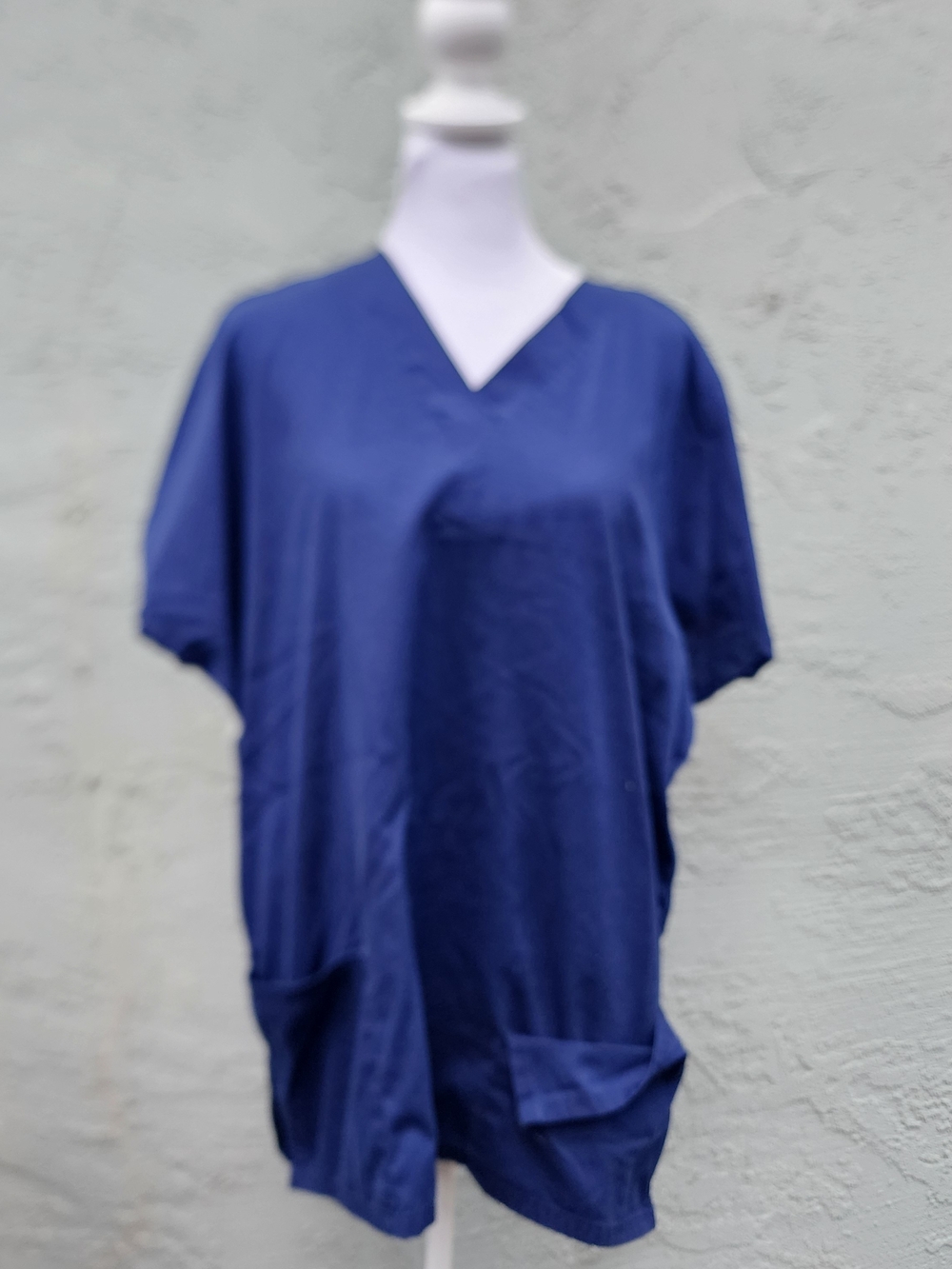 Simply Basic Navy Blue V-Neck Medical Scrub Top - Professional Uniform L